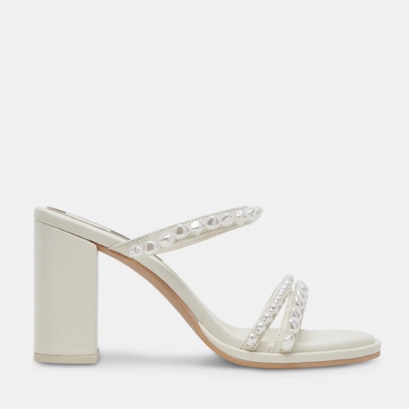 Dolce Vita Barrit Pearl Heals - Picture 4 of 13